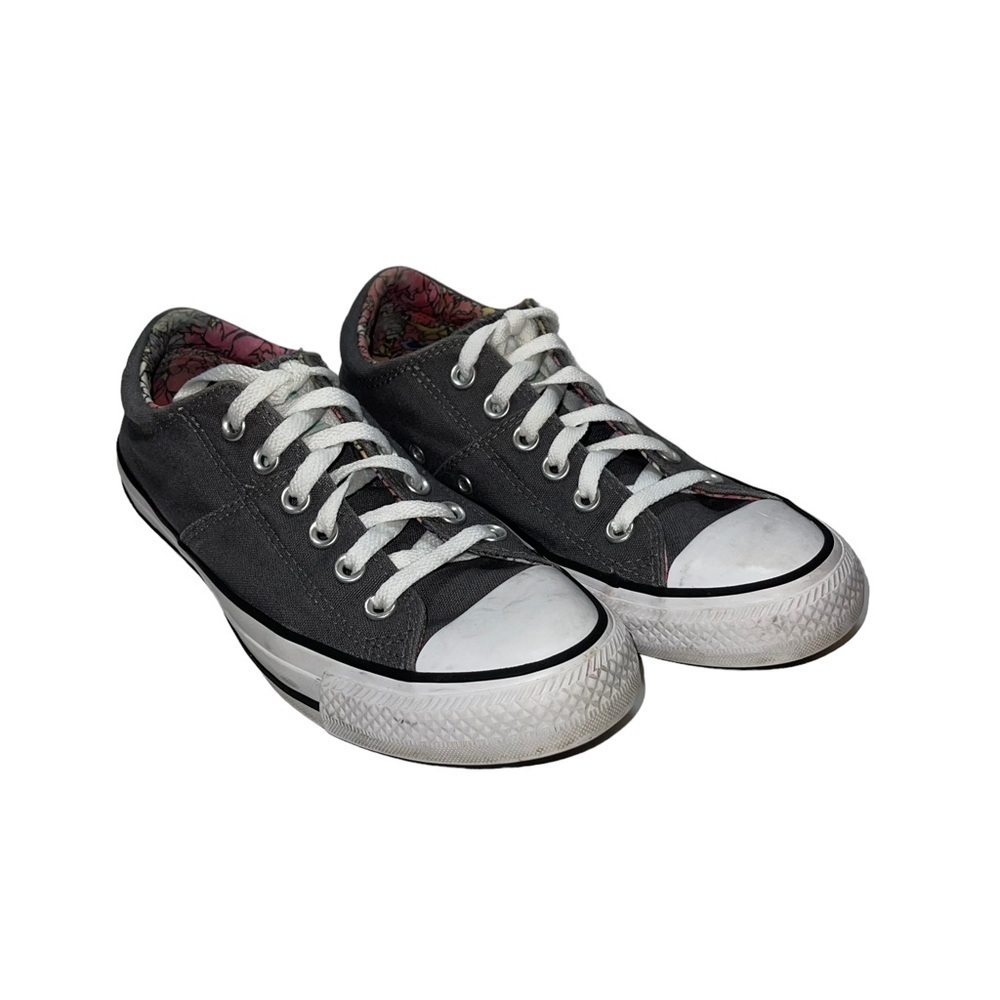Converse Women Shoes Size 5